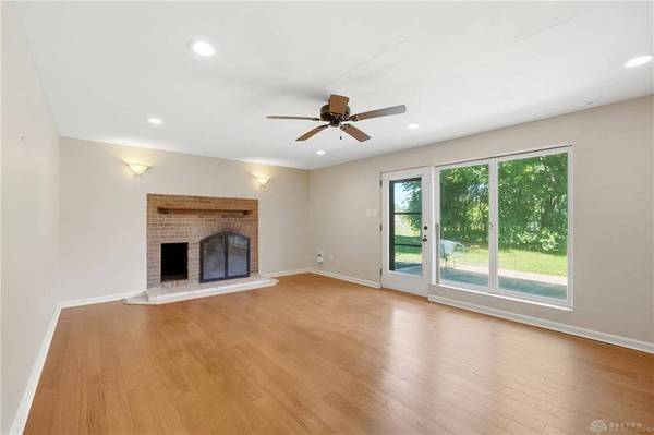 1801 Burgundy Lane, Washington Twp, OH 45459