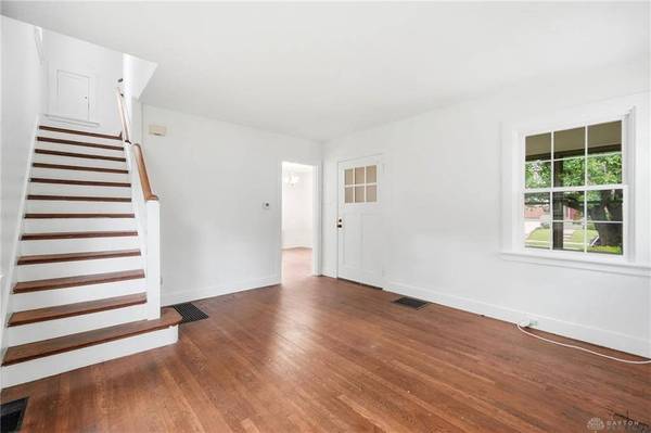 560 Irving Avenue, Oakwood, OH 45409