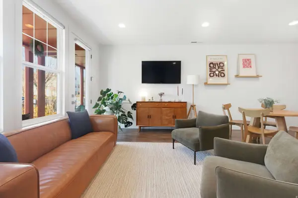 11171 S KESTREL RISE RD, South Jordan, UT 84009