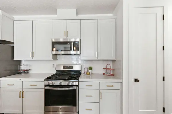 11171 S KESTREL RISE RD, South Jordan, UT 84009