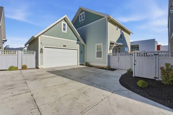11151 S CHEVIOT HILLS LN, South Jordan, UT 84009