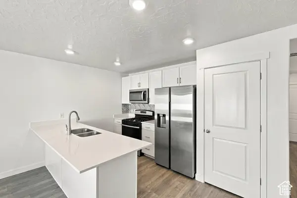 1156 E TRIDENT DR, Saratoga Springs, UT 84045