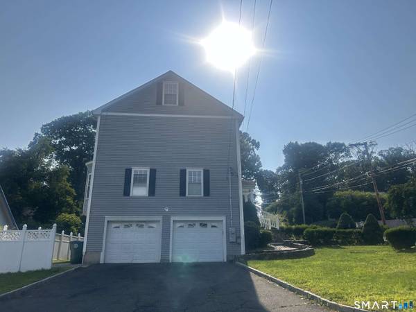 15 Tavern Rock Road, Stratford, CT 06614