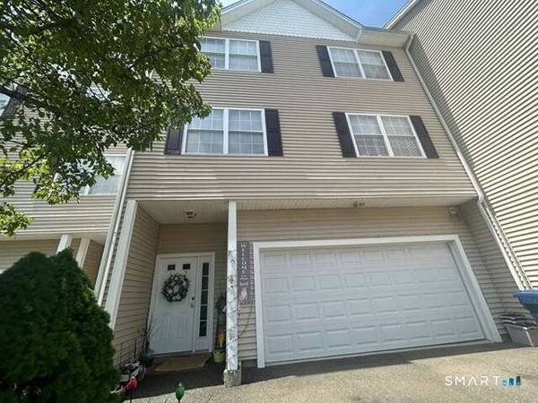 2720 State Street #15, Hamden, CT 06517