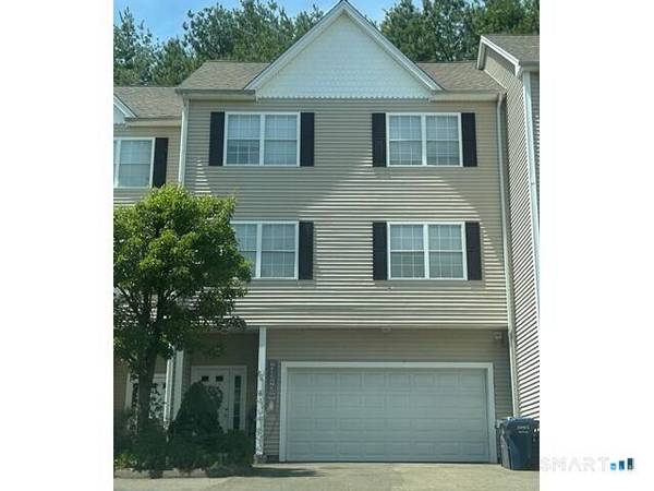 2720 State Street #15, Hamden, CT 06517