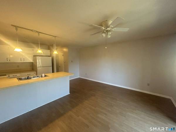 5 Deer Run #5, Bethel, CT 06801
