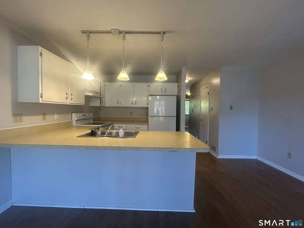 5 Deer Run #5, Bethel, CT 06801