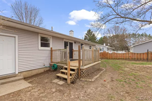 4130 N Draper Road, Jackson, MI 49203