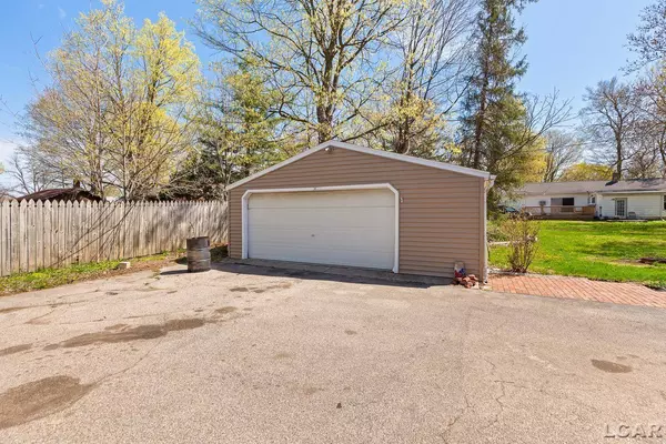 531 S Meridian Road, Hudson, MI 49247