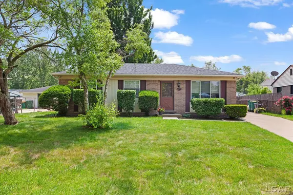 41755 Mckinley Street, Belleville, MI 48111