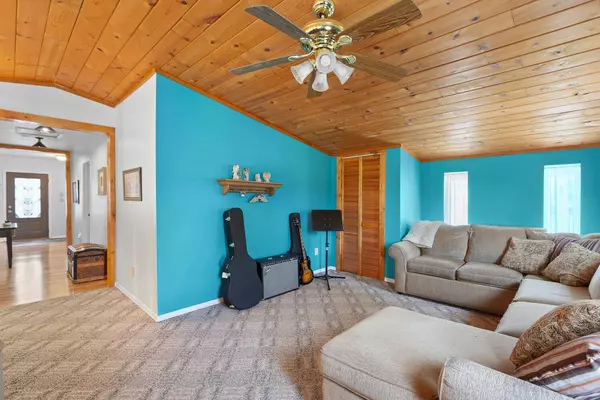 13585 Young Drive, Hudson, MI 49247