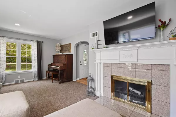 11481 N Adrian Highway, Clinton, MI 49236