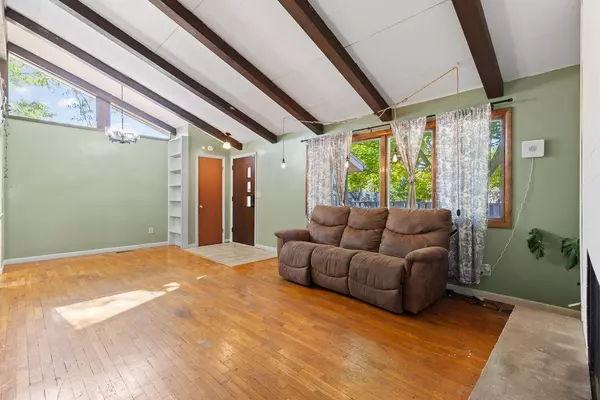 5494 Sherwood Drive, Jackson, MI 49201