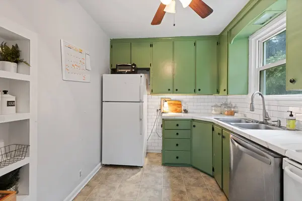515 E Russell Road, Tecumseh, MI 49286