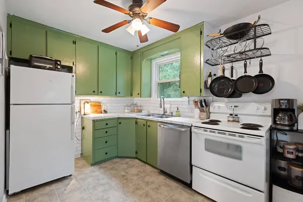515 E Russell Road, Tecumseh, MI 49286