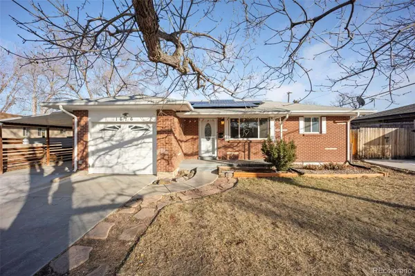 1676 S Dover CT, Lakewood, CO 80232
