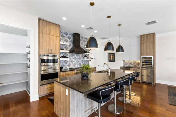 266 W LYMAN AVE, Winter Park, FL 32789