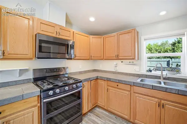 201 Comanche Village DR, Fountain, CO 80817