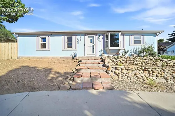 201 Comanche Village DR, Fountain, CO 80817