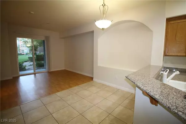 62 E Serene AVE #129, Las Vegas, NV 89123