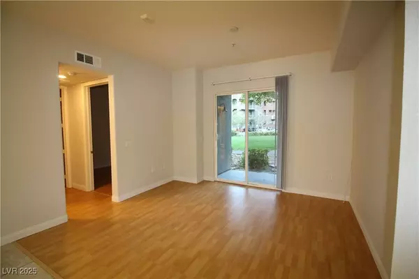 62 E Serene AVE #129, Las Vegas, NV 89123