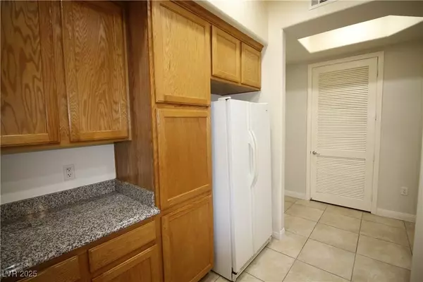 62 E Serene AVE #129, Las Vegas, NV 89123