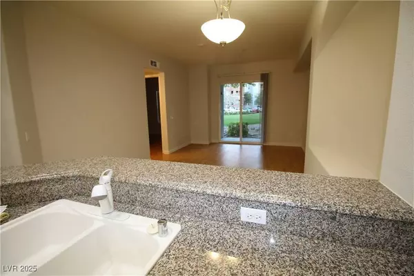 62 E Serene AVE #129, Las Vegas, NV 89123