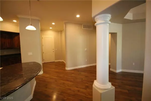 56 E Serene AVE #120, Las Vegas, NV 89123