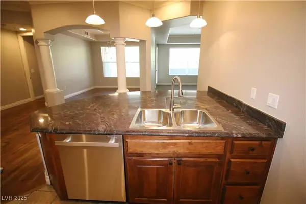 56 E Serene AVE #120, Las Vegas, NV 89123