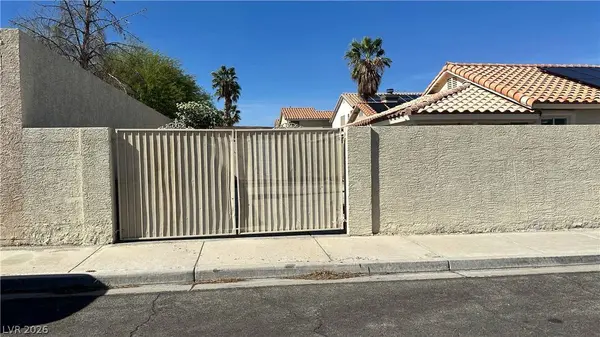 1001 Transom DR, Las Vegas, NV 89128