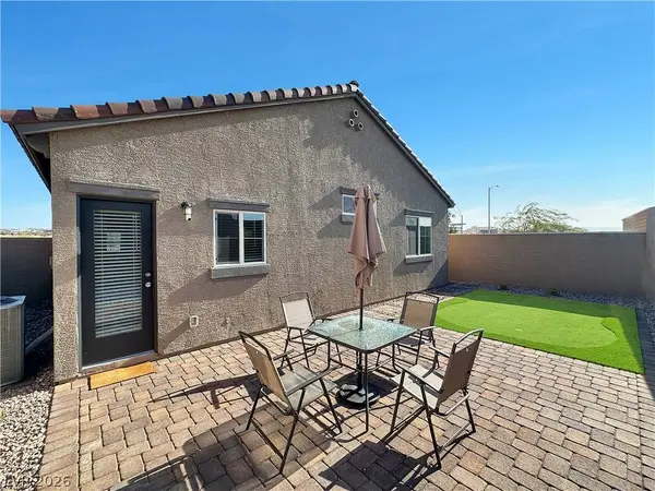 40 Cadence Crest AVE, Henderson, NV 89011