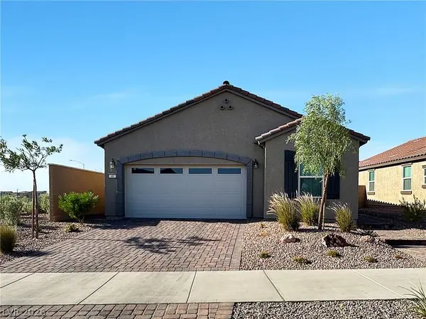40 Cadence Crest AVE, Henderson, NV 89011