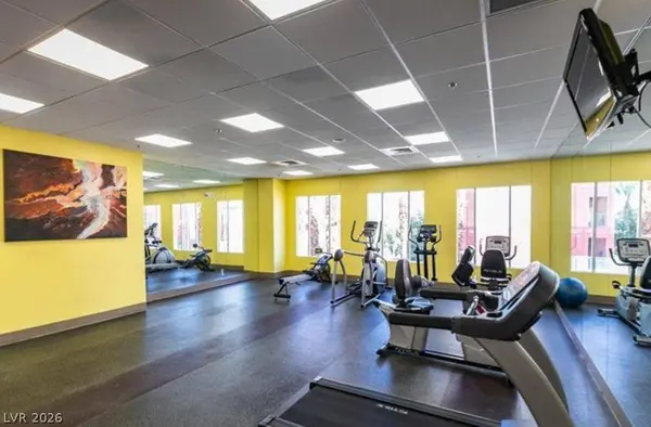 19 E Agate AVE #305, Las Vegas, NV 89123