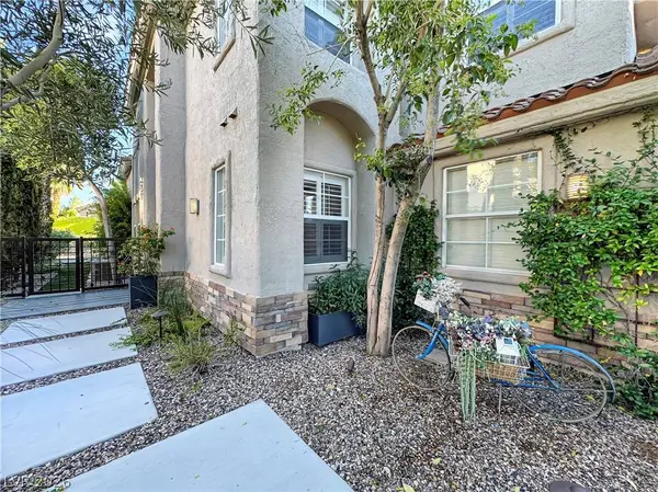 1352 Fox Acres DR, Las Vegas, NV 89134