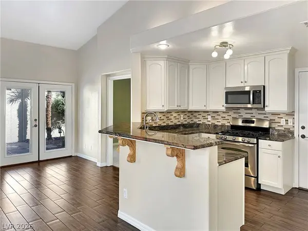 84 Yesterday DR, Henderson, NV 89074