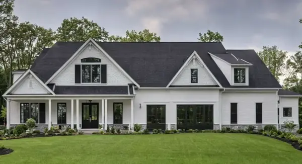 River Laurel - 7035 Lake Vista Drive - The Reserve Club & Marina