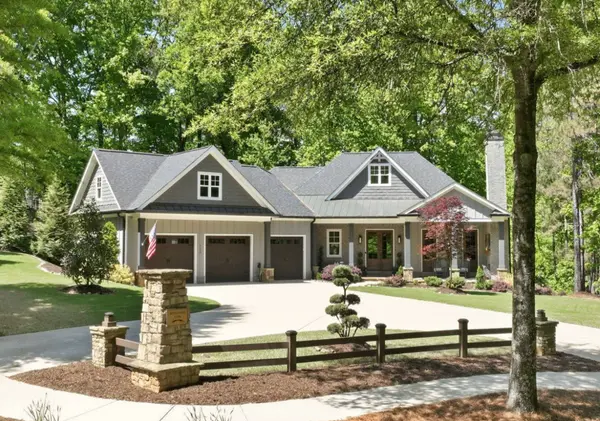 6128 Grand Marina Cir, Gainesville, GA 30506-7802