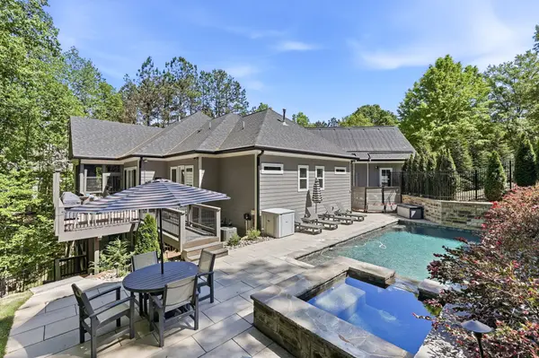 6128 Grand Marina Cir, Gainesville, GA 30506-7802
