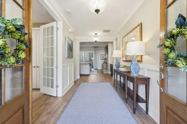 6039 Grand Marina Cir, Gainesville, GA 30506-7829