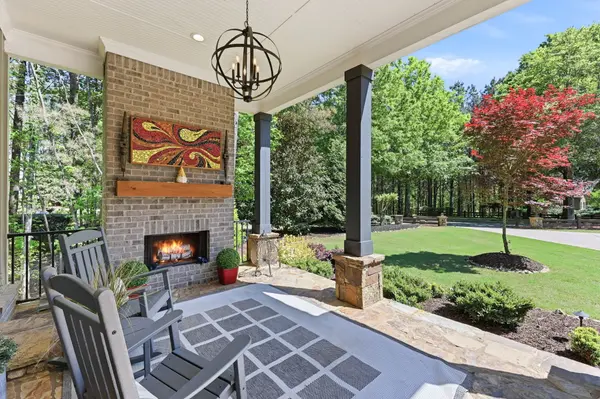 6128 Grand Marina Cir, Gainesville, GA 30506-7802