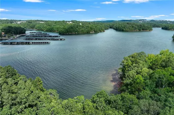 6598 Grand Marina CIR, Gainesville, GA 30506