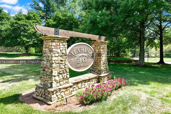 6009 HEMINGWAY LN, Gainesville, GA 30506