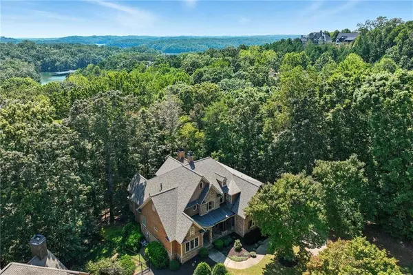 6109 Grand Marina CIR, Gainesville, GA 30506