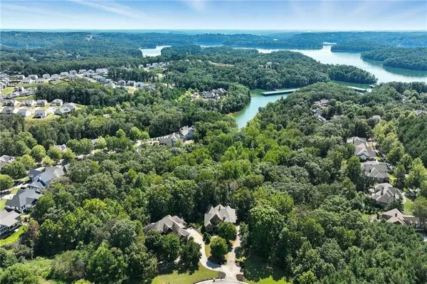 6109 Grand Marina CIR, Gainesville, GA 30506