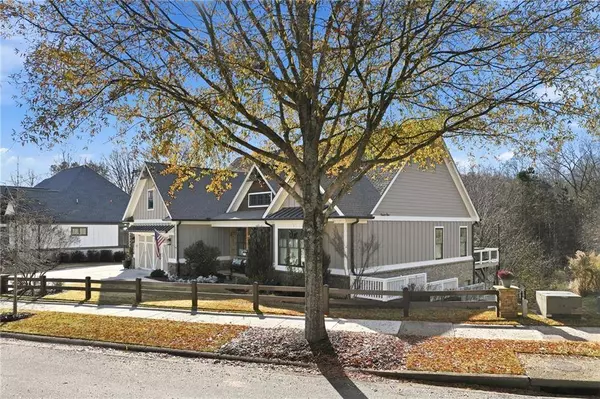 6039 Grand Marina CIR, Gainesville, GA 30506