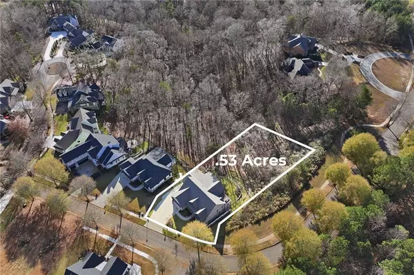 6039 Grand Marina CIR, Gainesville, GA 30506