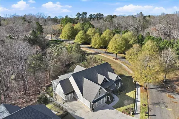 6039 Grand Marina CIR, Gainesville, GA 30506