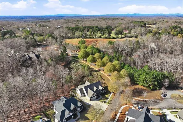 6039 Grand Marina CIR, Gainesville, GA 30506