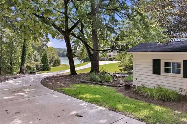 53 Winterhawk CV, Dawsonville, GA 30534