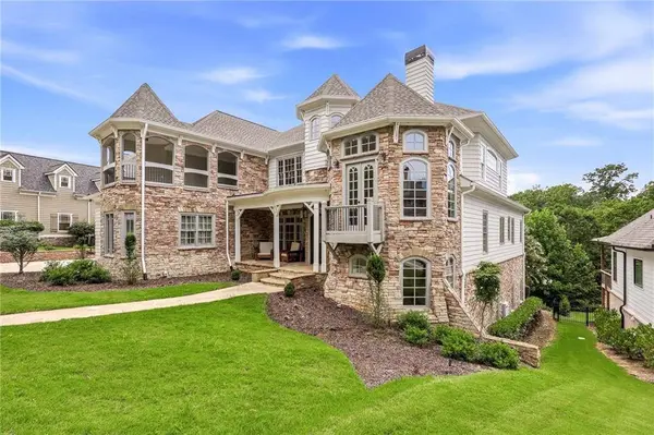 6756 Hedge Row LN, Gainesville, GA 30506